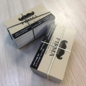 Комплект напечатанных визитных карточек